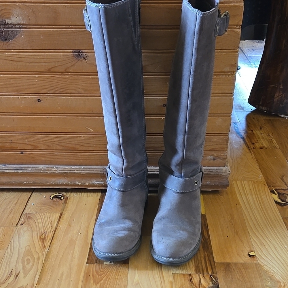 Clarks Light Gray Suede Tall Boots with Rounded Toe and Slouchy Fit